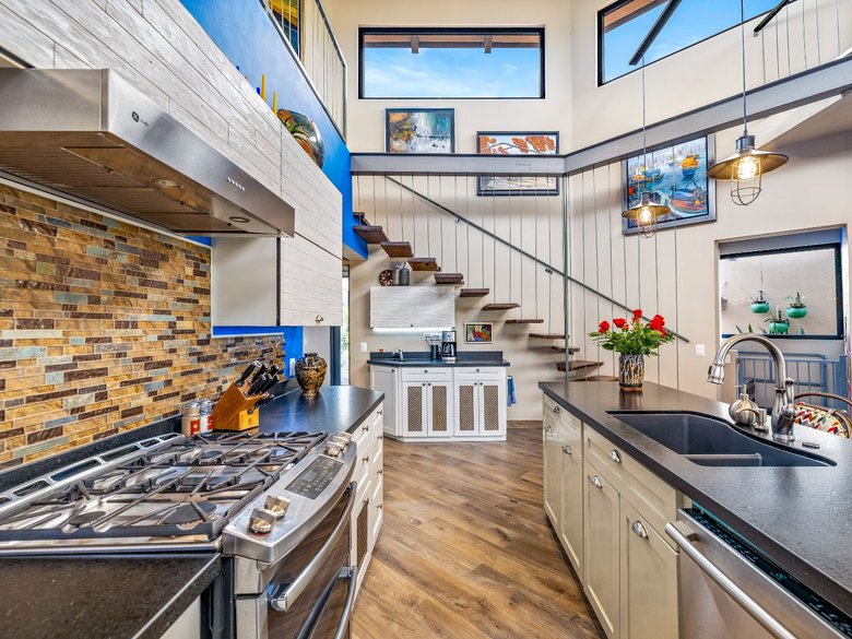 Villa Octavia — 13 photos