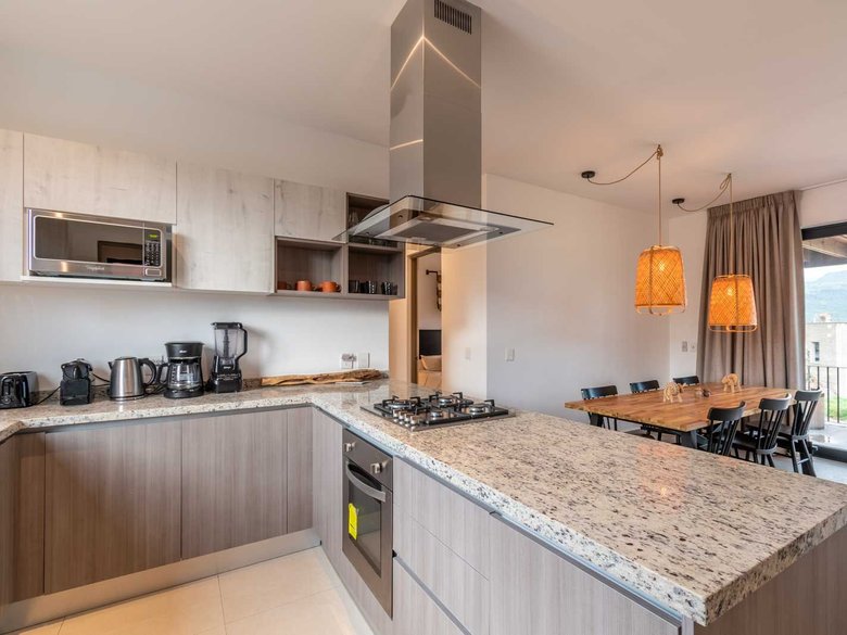 Punta del Cielo Condo — 6 fotos