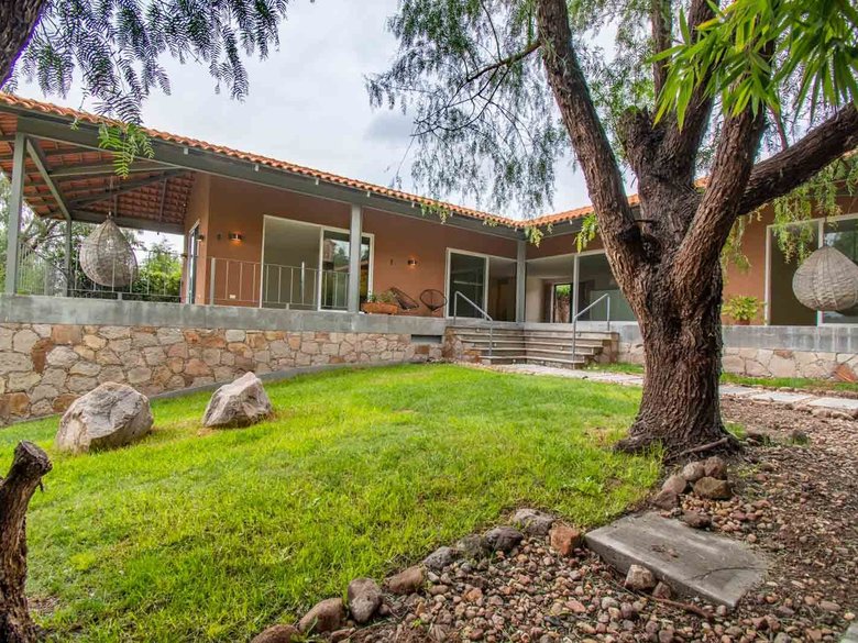 Casa Gabriela — 15 photos