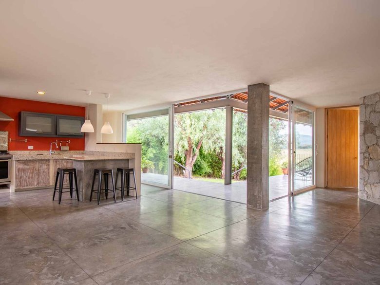 Casa Gabriela — 2 photos