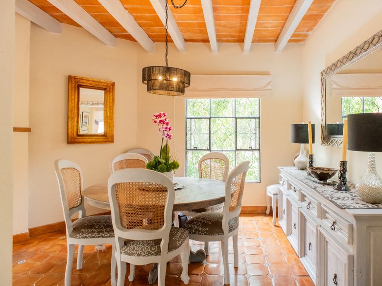 Mi Casita Linda — 20 photos