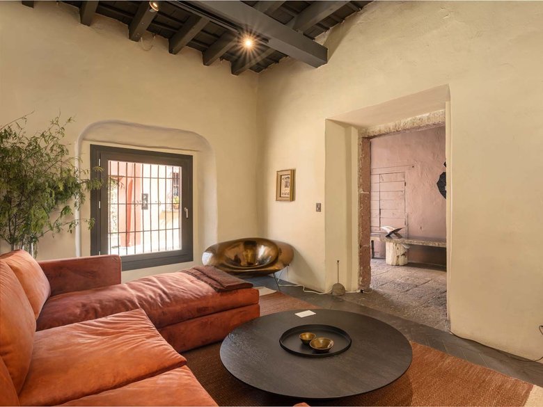 Casa Umbral — 3 photos