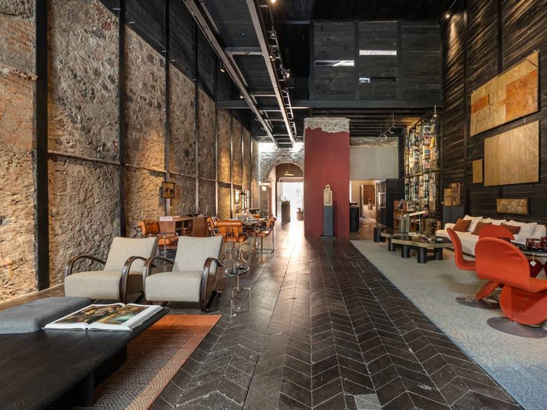 Casa Umbral — 8 photos
