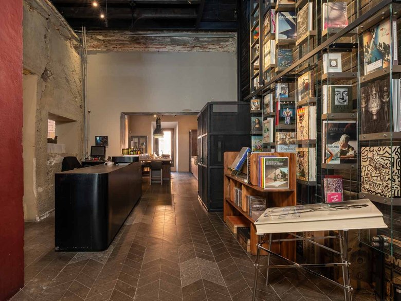 Casa Umbral — 10 photos