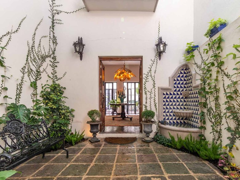Casa Jacaranda — 2 photos