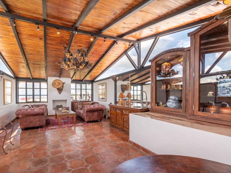 Casa Blanca — 21 photos