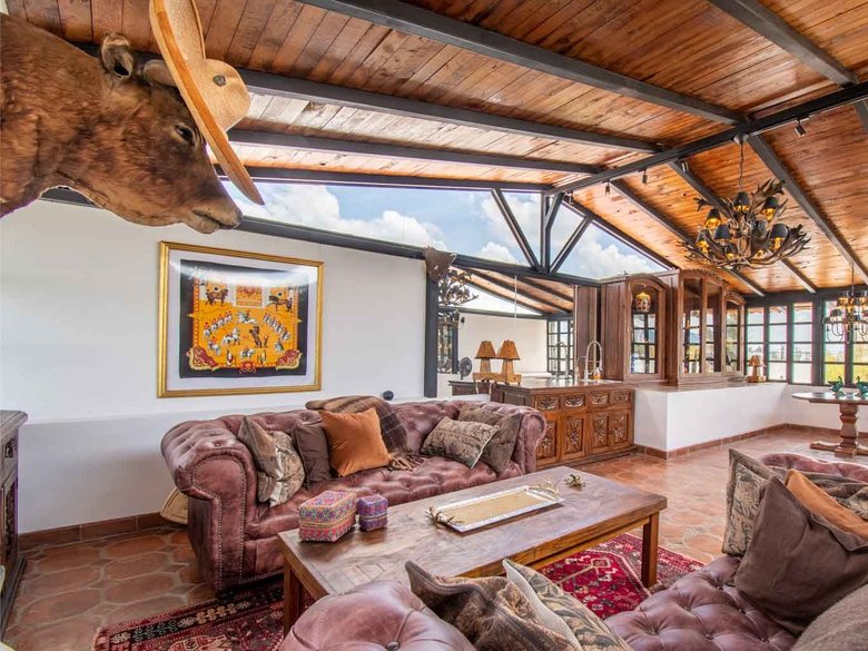 Casa Blanca — 22 photos