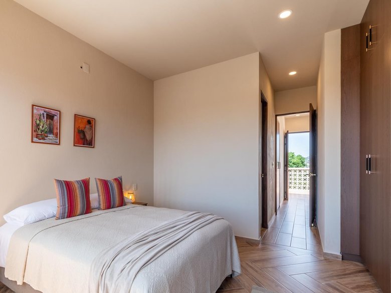 Casa Espejo — 14 photos