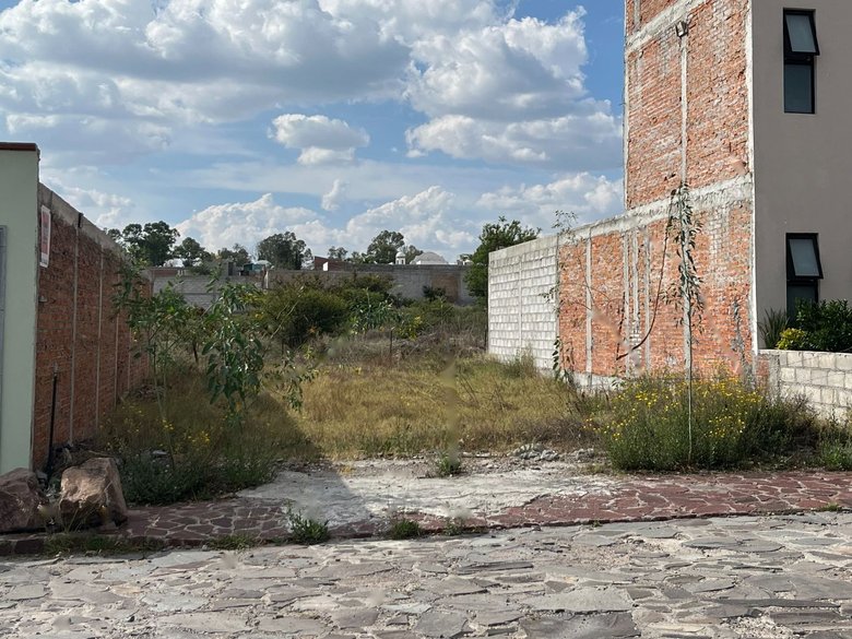 Saltito de Guadalupe Lot — 6 photos