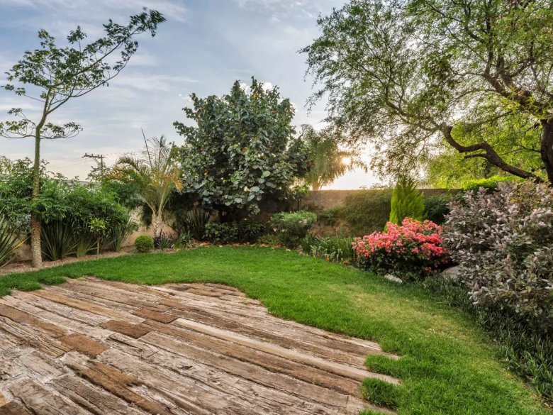 CASA SUNSET — 19 photos