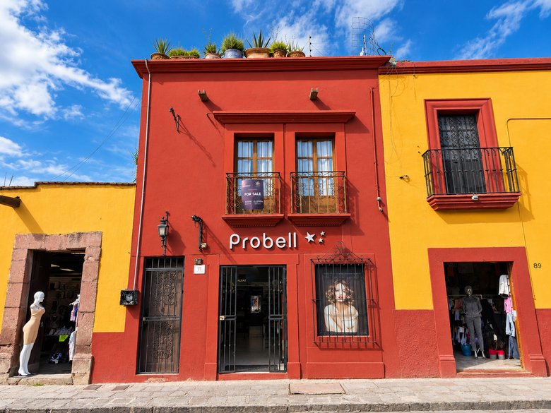 CASA MARIA — 18 photos