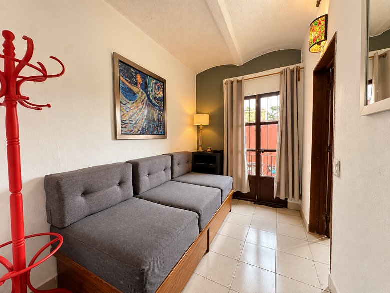 CASA MARIA — 14 photos