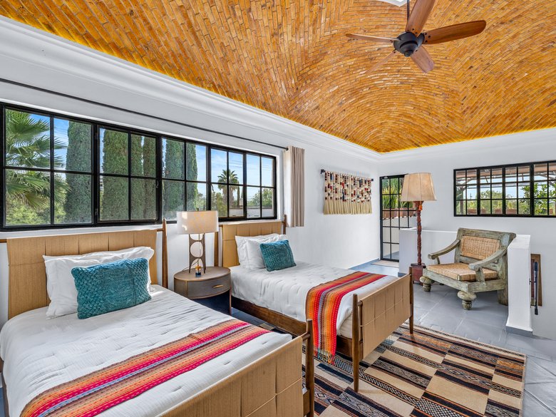 Casa CurVale — 15 photos