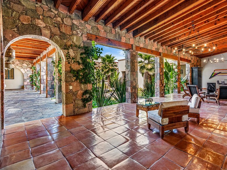 Hacienda Amor — 3 fotos