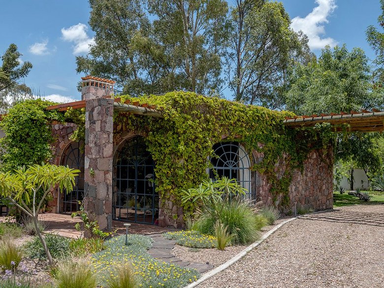 Hacienda Amor — 23 fotos