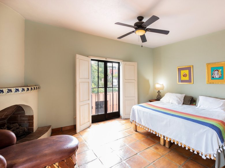 Casa Brillante — 12 photos