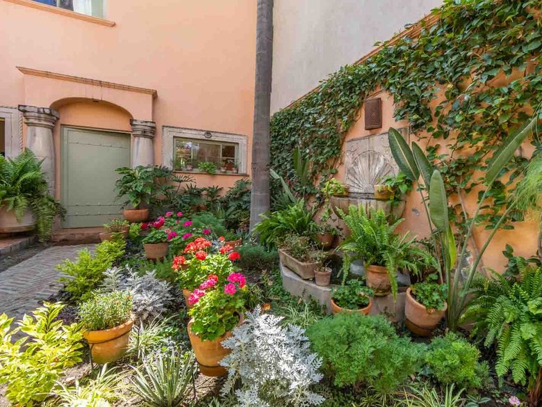 Secret Garden — 13 photos