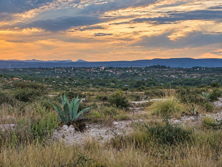 Lote Los Ranchos — 3 photos