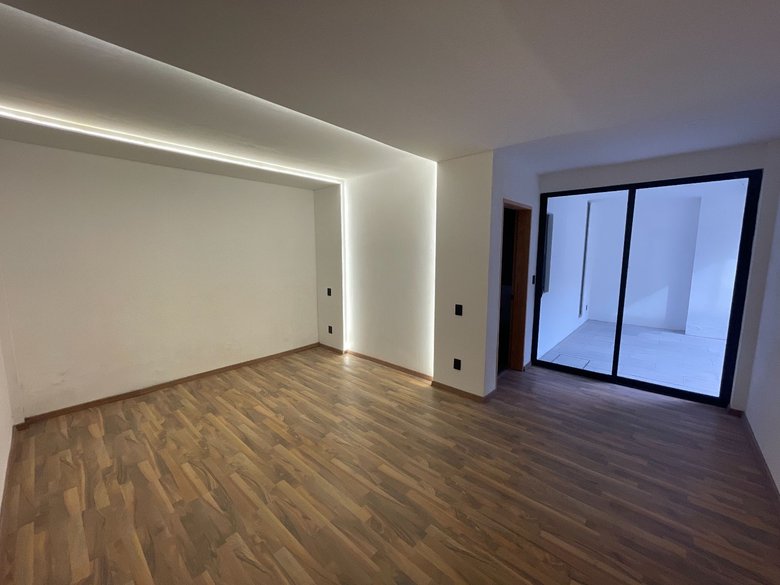 Luna Condominium 19A — 13 fotos