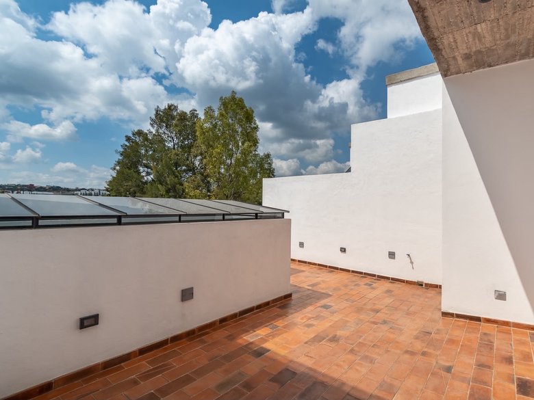 BLACK LOFT SAN ANTONIO AVAILABLE — 16 photos