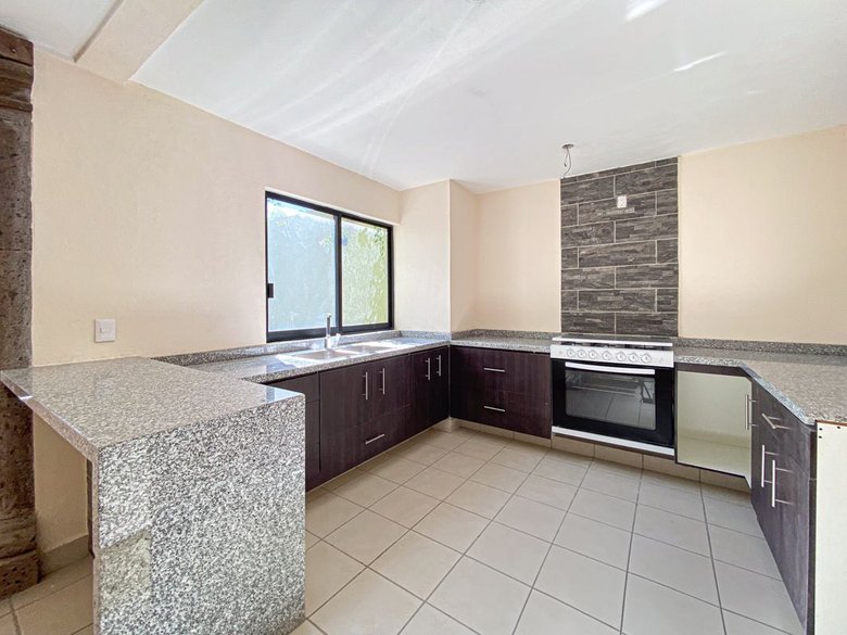 Casa Laura — 4 fotos