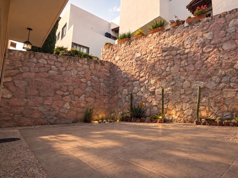 Casa Aura — 9 photos
