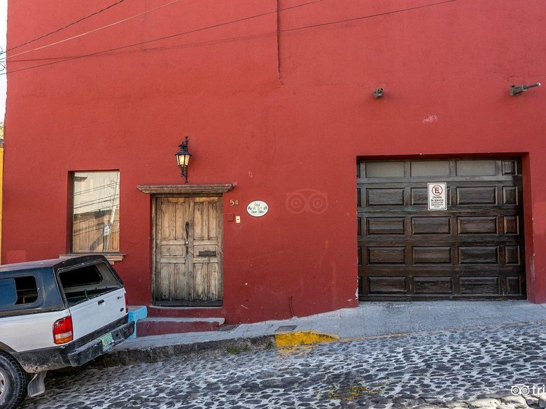 CASA CINCO PATIOS CENTRO — 20 photos