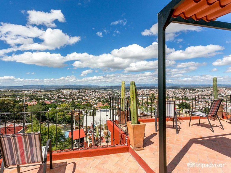 CASA CINCO PATIOS CENTRO — 14 photos