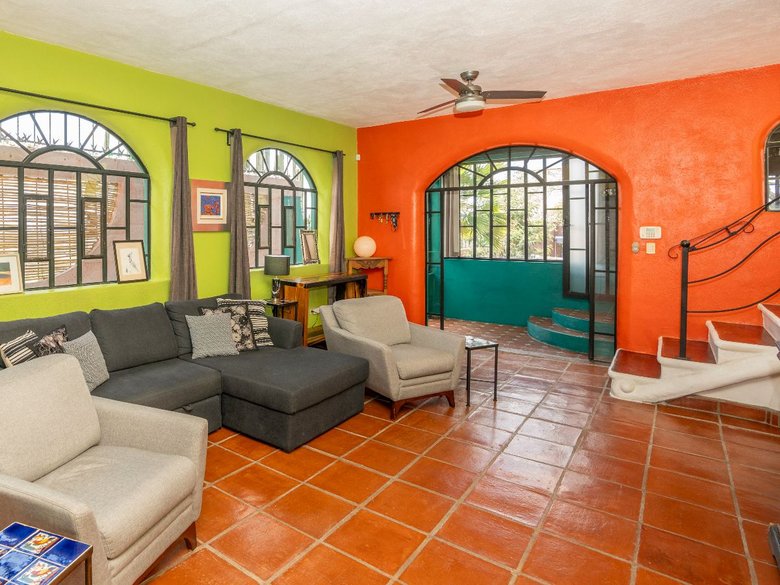 Casa de Tomas — 6 photos