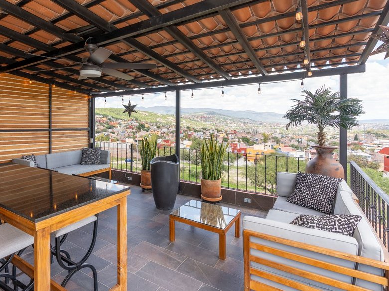 Casa de Tomas — 19 photos