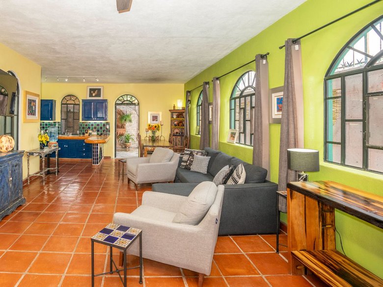 Casa de Tomas — 5 photos