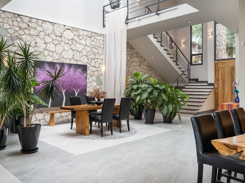 Casa Iluminada — 9 photos