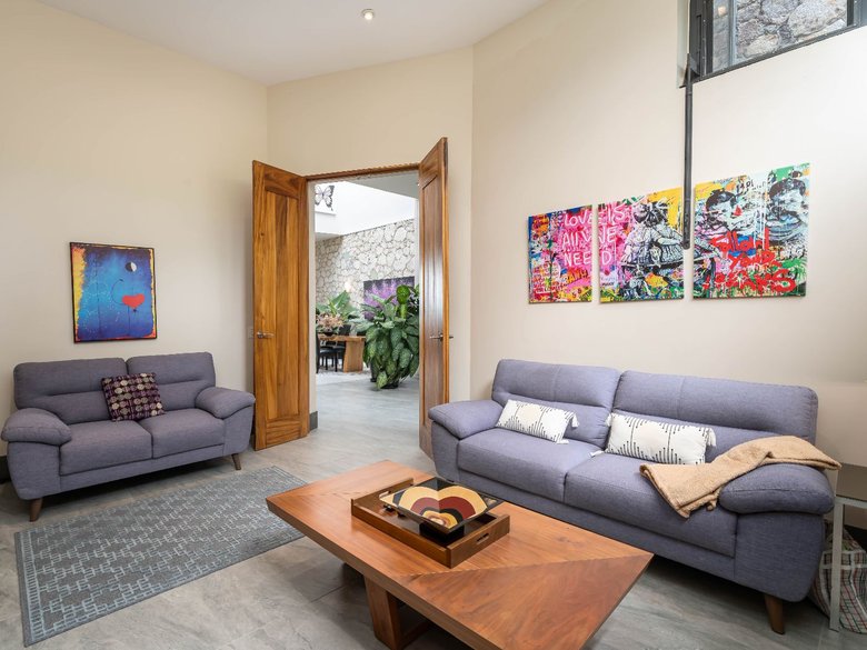 Casa Iluminada — 10 photos