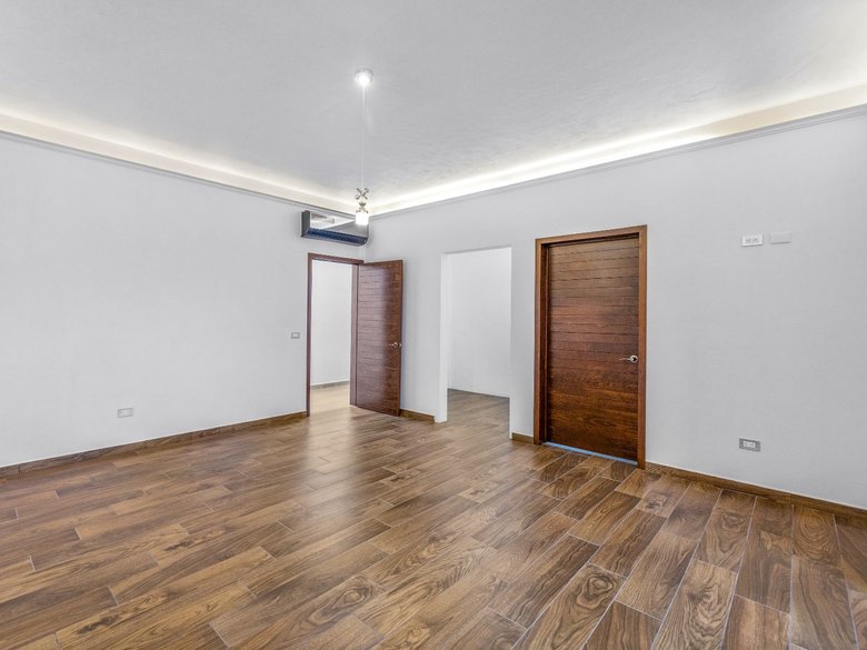 Casa Roxana - El Vergel de Los Laureles SMA — 12 photos