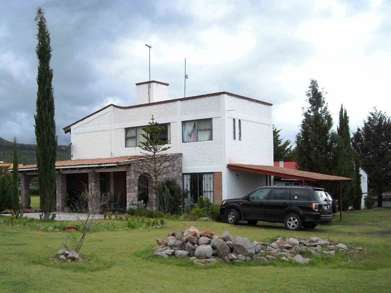 Beautiful Lots Minutes from Downtown San Miguel — 3 photos